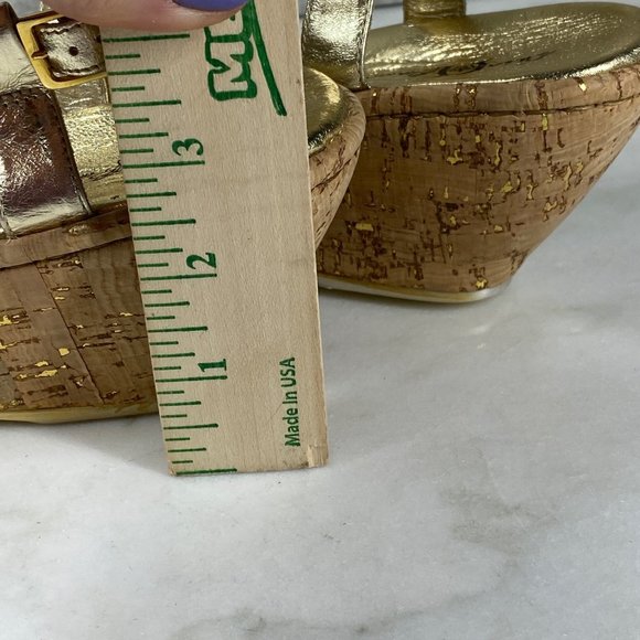 Born Concepts wedge gold adjustable T-strap heeled Sandals arch support 8/39 - Picture 15 of 16